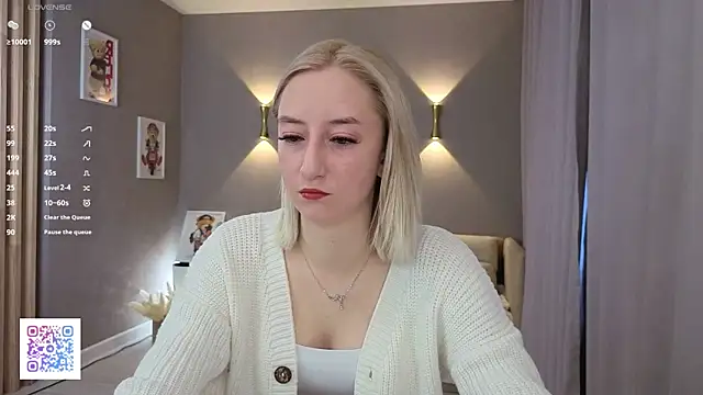 JodeeThu online show from November 13, 5:50 am