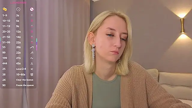 Snapshot of JodeeThu chatting on October 24, 5:47 am JodeeThu online show from October 24, 5:47 am