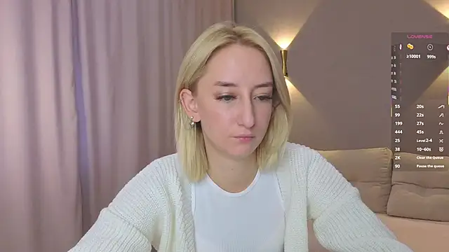 Snapshot of JodeeThu chatting on October 23, 5:24 am JodeeThu online show from October 23, 5:24 am