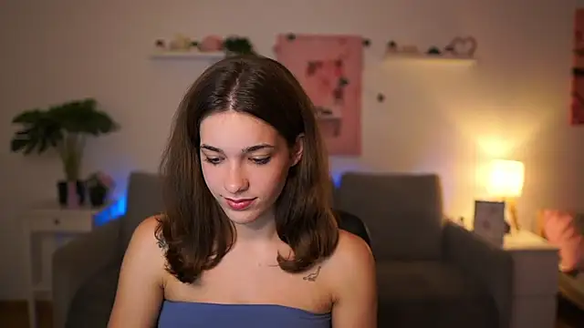 kissie cat online show from October 23, 1:17 pm