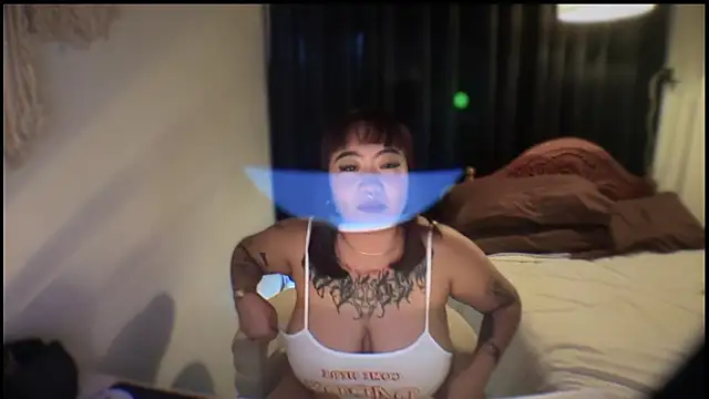 Snapshot of _XXXKittyTingles chatting on October 12, 6:49 am XXXKittyTingles online show from October 12, 6:49 am