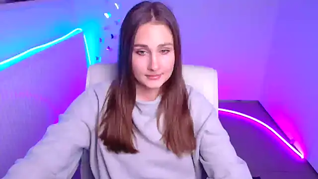 Stefanie Sweet online show from October 16, 11:35 am