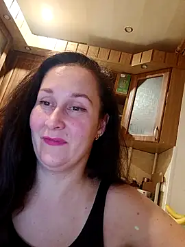 Amandda  online show from October 4, 5:50 pm