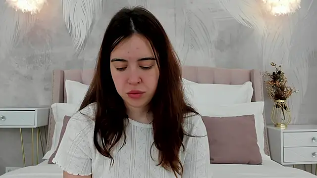 KimberlyBond online show from September 30, 3:17 pm