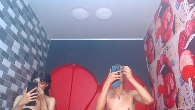 Snapshot of julessxcharlotte chatting on October 25, 2:14 pm julessxcharlotte online show from October 25, 2:14 pm