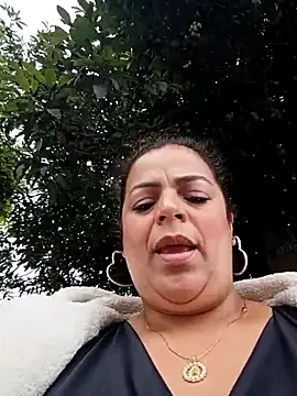 Mia-Glow online show from October 8, 1:59 pm