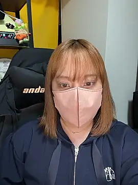 0kanna0 online show from November 5, 4:45 pm