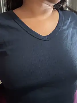 Snapshot of Maggi-is-back chatting on October 13, 2:58 am Maggi-is-back online show from October 13, 2:58 am