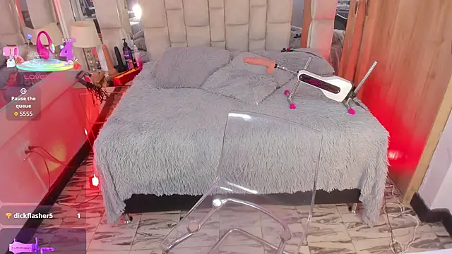 Snapshot of PAULETEJOHNSON chatting on October 28, 3:23 am PAULETEJOHNSON online show from October 28, 3:23 am