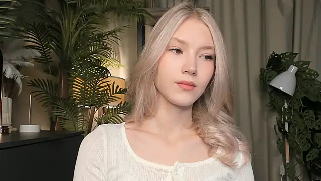 ChinBonnell online show from December 3, 5:43 am