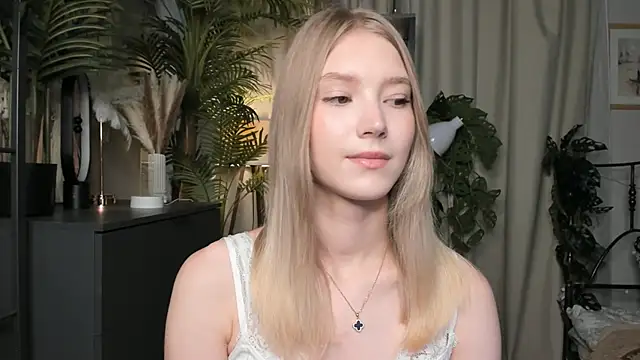 ChinBonnell online show from October 19, 11:45 am