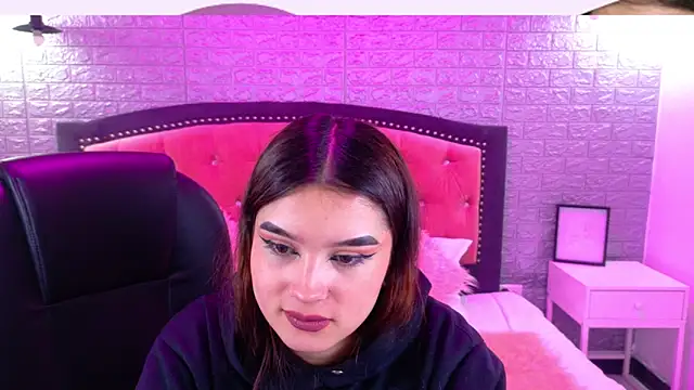 Natalie loffreda online show from September 25, 3:05 am