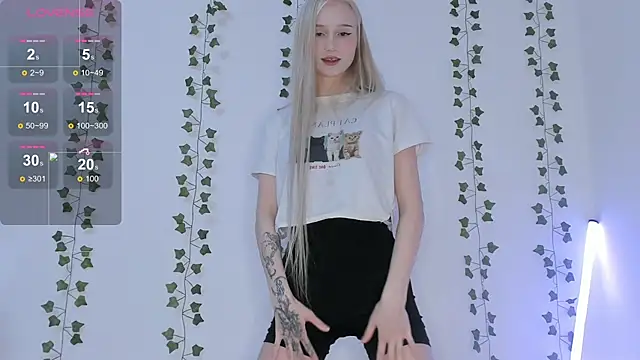 Snapshot of l1sa_spears chatting on October 22, 8:47 pm l1sa spears online show from October 22, 8:47 pm