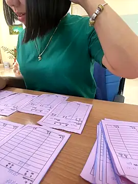 Snapshot of -NhaKy22 chatting on October 17, 9:12 am -NhaKy22 online show from October 17, 9:12 am