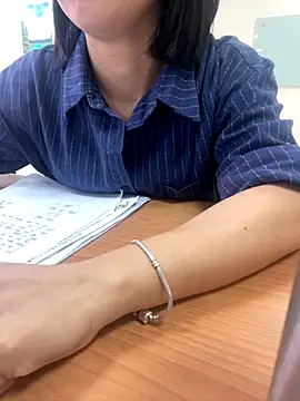 Snapshot of -NhaKy22 chatting on October 22, 1:32 am -NhaKy22 online show from October 22, 1:32 am