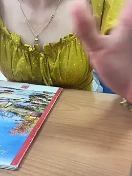 Snapshot of -NhaKy22 chatting on September 20, 1:38 am -NhaKy22 online show from September 20, 1:38 am