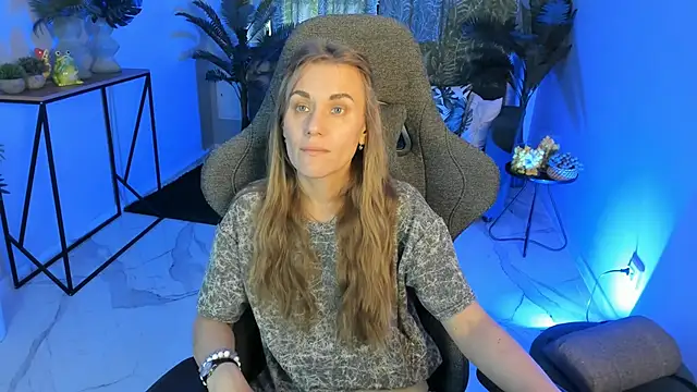 VanessaMates online show from October 29, 5:56 am