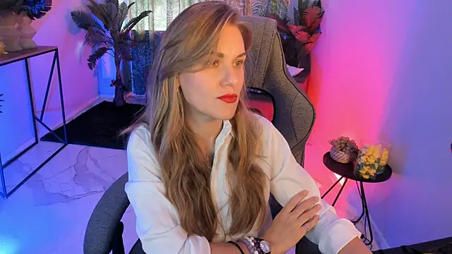 VanessaMates online show from October 3, 5:56 am