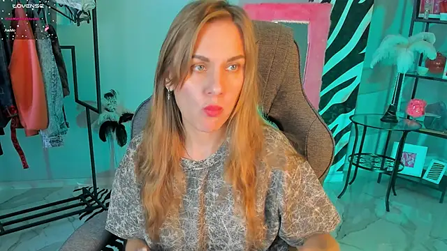 VanessaMates online show from September 22, 5:39 am