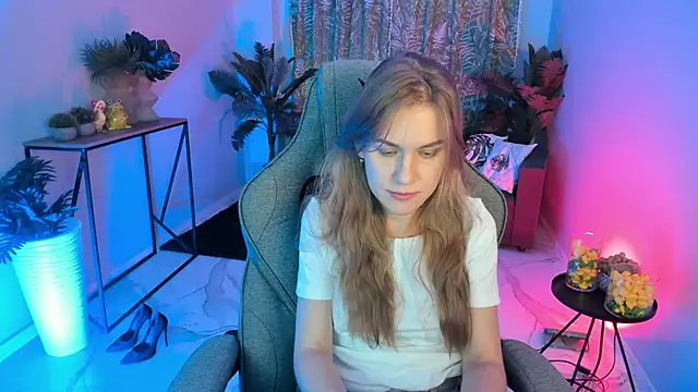 VanessaMates online show from October 14, 5:43 am