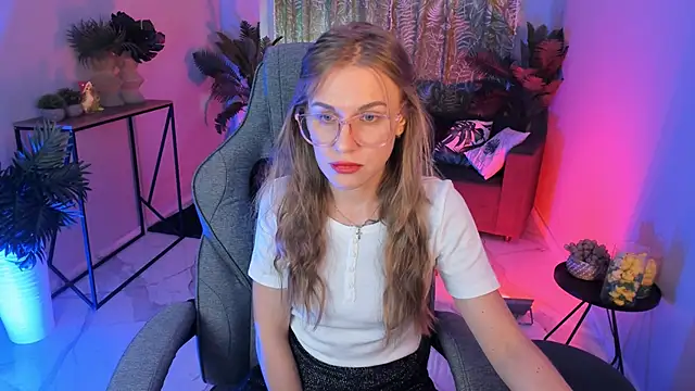 VanessaMates online show from October 6, 7:58 am