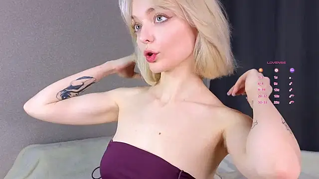 ShizukaBlanche online show from October 15, 4:26 am