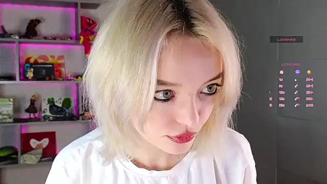 ShizukaBlanche online show from September 9, 3:28 am