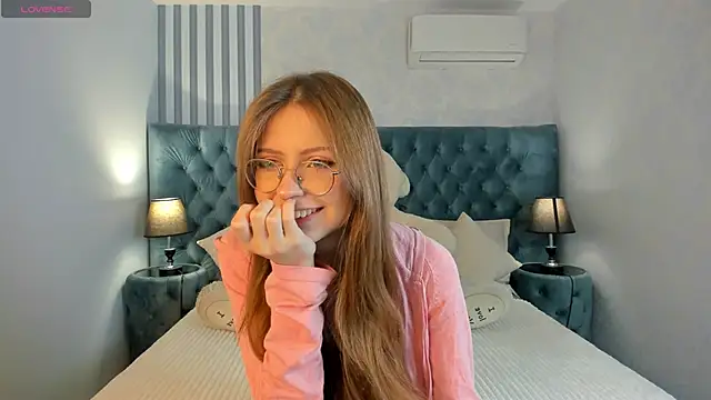 Grace blush online show from October 5, 7:02 am