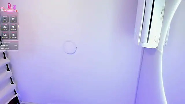 Snapshot of jenn_fit chatting on October 31, 3:19 am jenn fit online show from October 31, 3:19 am