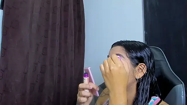 violet and myers online show from January 9, 8:24 pm