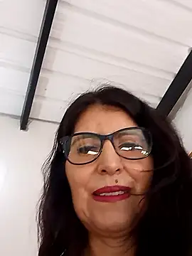 Snapshot of swity_foster chatting on September 9, 1:33 pm swity foster online show from September 9, 1:33 pm