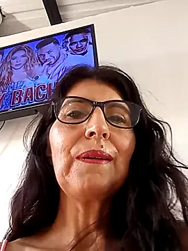 Snapshot of swity_foster chatting on September 15, 1:41 pm swity foster online show from September 15, 1:41 pm