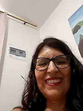 Snapshot of swity_foster chatting on October 3, 1:27 pm swity foster online show from October 3, 1:27 pm