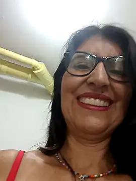 Snapshot of swity_foster chatting on October 29, 2:20 pm swity foster online show from October 29, 2:20 pm