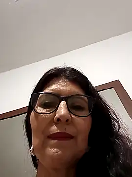 Snapshot of swity_foster chatting on October 13, 8:39 am swity foster online show from October 13, 8:39 am