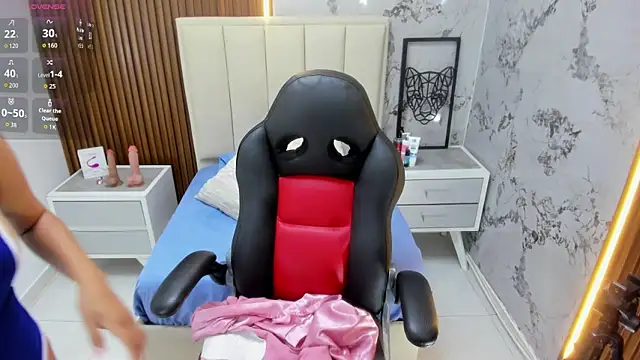 BRIHANACONOR online show from October 7, 12:53 pm