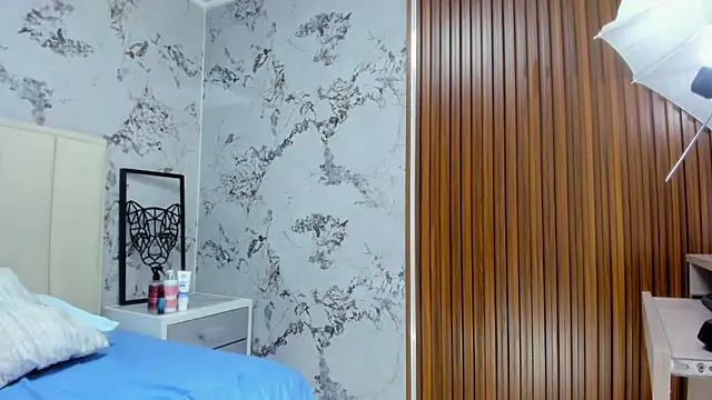 BRIHANACONOR online show from October 4, 12:33 pm