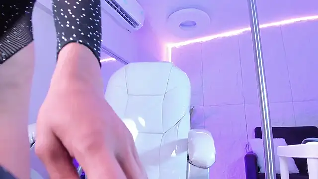 CamyFoxx online show from October 1, 12:10 pm