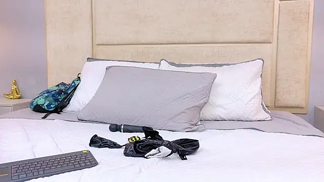 Snapshot of Ashley_HotGirl chatting on October 28, 8:25 pm Ashley HotGirl online show from October 28, 8:25 pm