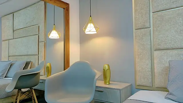 Snapshot of Ashley_HotGirl chatting on October 21, 8:57 pm Ashley HotGirl online show from October 21, 8:57 pm