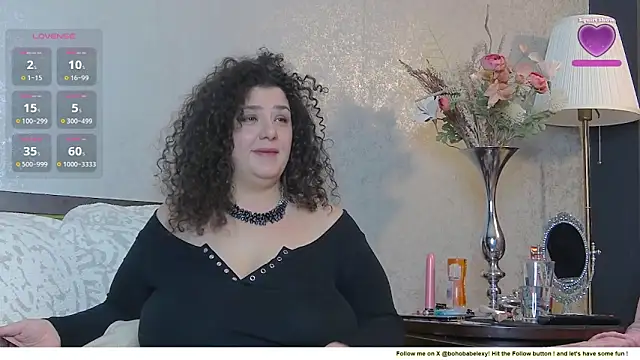 Snapshot of BohoBabeLexy chatting on October 25, 12:24 pm BohoBabeLexy online show from October 25, 12:24 pm