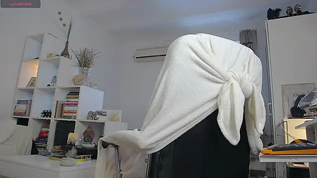 BohoBabeLexy online show from February 2, 6:34 am