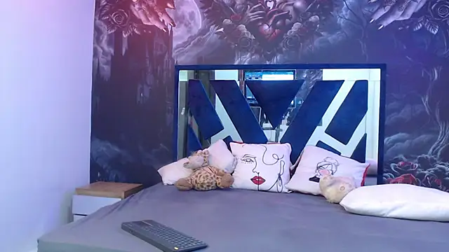 Snapshot of abi_mua chatting on October 4, 9:19 pm abi mua online show from October 4, 9:19 pm