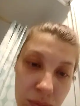 snowbunnyyBby00 online show from September 22, 11:03 pm