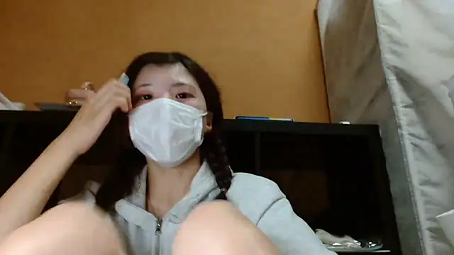 Snapshot of natsumiii chatting on September 15, 5:38 am natsumiii online show from September 15, 5:38 am