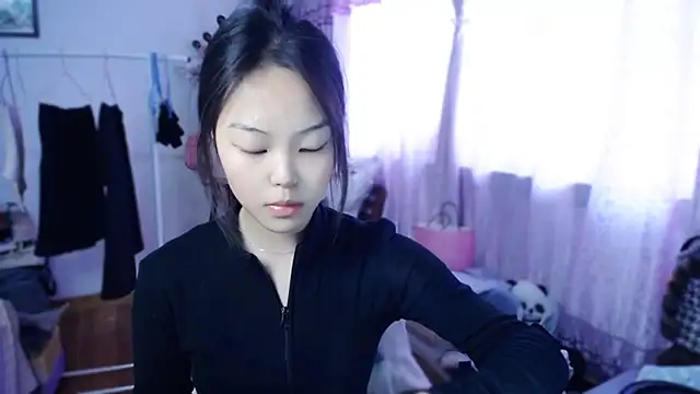 yao-yao  online show from December 18, 5:23 am