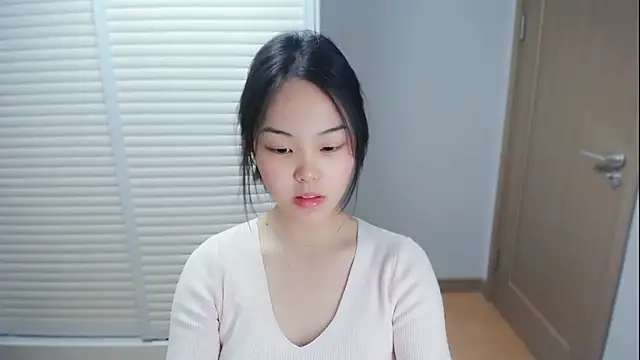 yao-yao  online show from January 19, 5:47 am