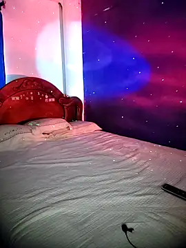 Snapshot of Linda_Saenz_ chatting on September 29, 10:37 pm Linda Saenz online show from September 29, 10:37 pm