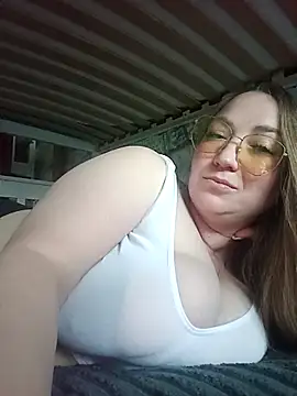 Kiss Eva online show from March 23, 3:18 pm