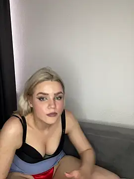 April Purr online show from May 30, 2:37 pm